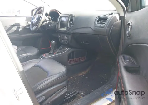 2021 Jeep Compass Trailhawk 4X4 z USA, uszkodzony, nr VIN 3C4NJDDB2MT589180